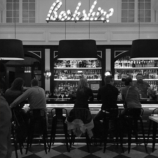 ACME Hotel Company, Chicago - Dining